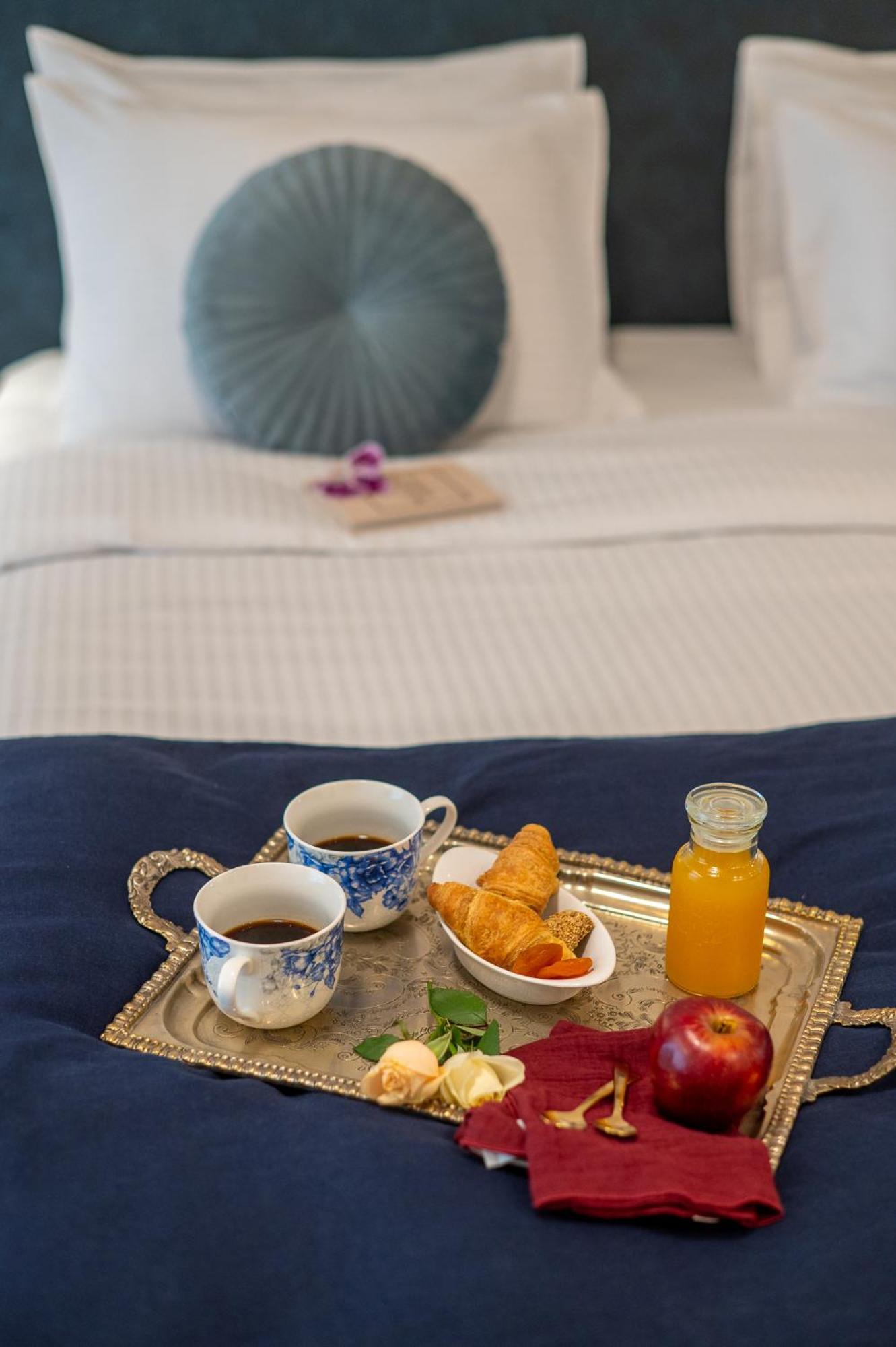 Ira - Ηρα Hotel 칼라마타 외부 사진