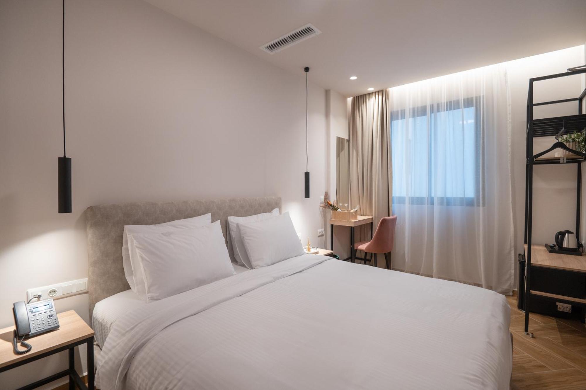 Ira - Ηρα Hotel 칼라마타 외부 사진